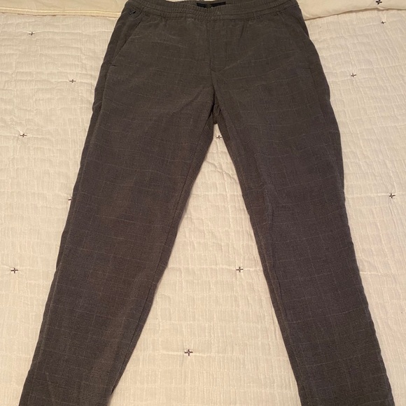 Skinny Taper - Picture 1 of 3